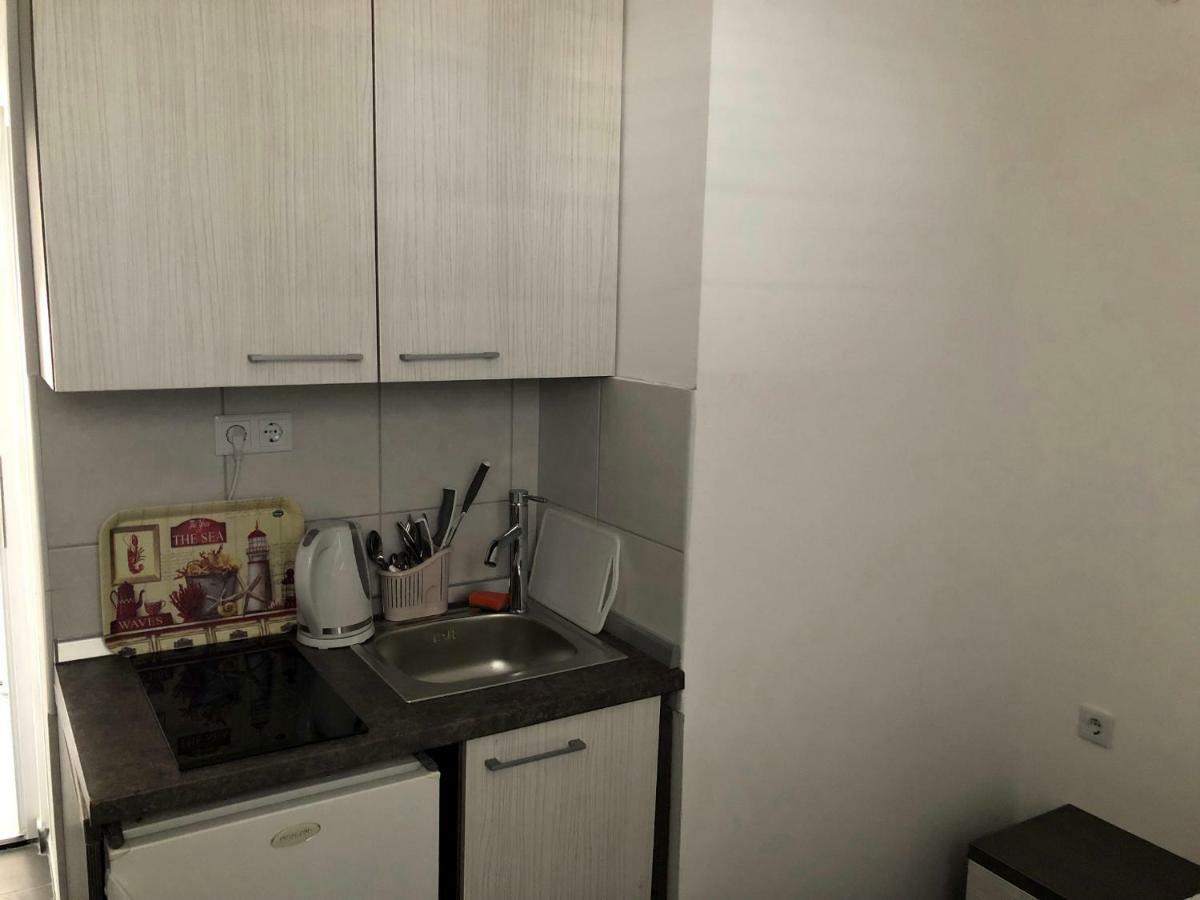 Apartments Lukrecia Неум Экстерьер фото